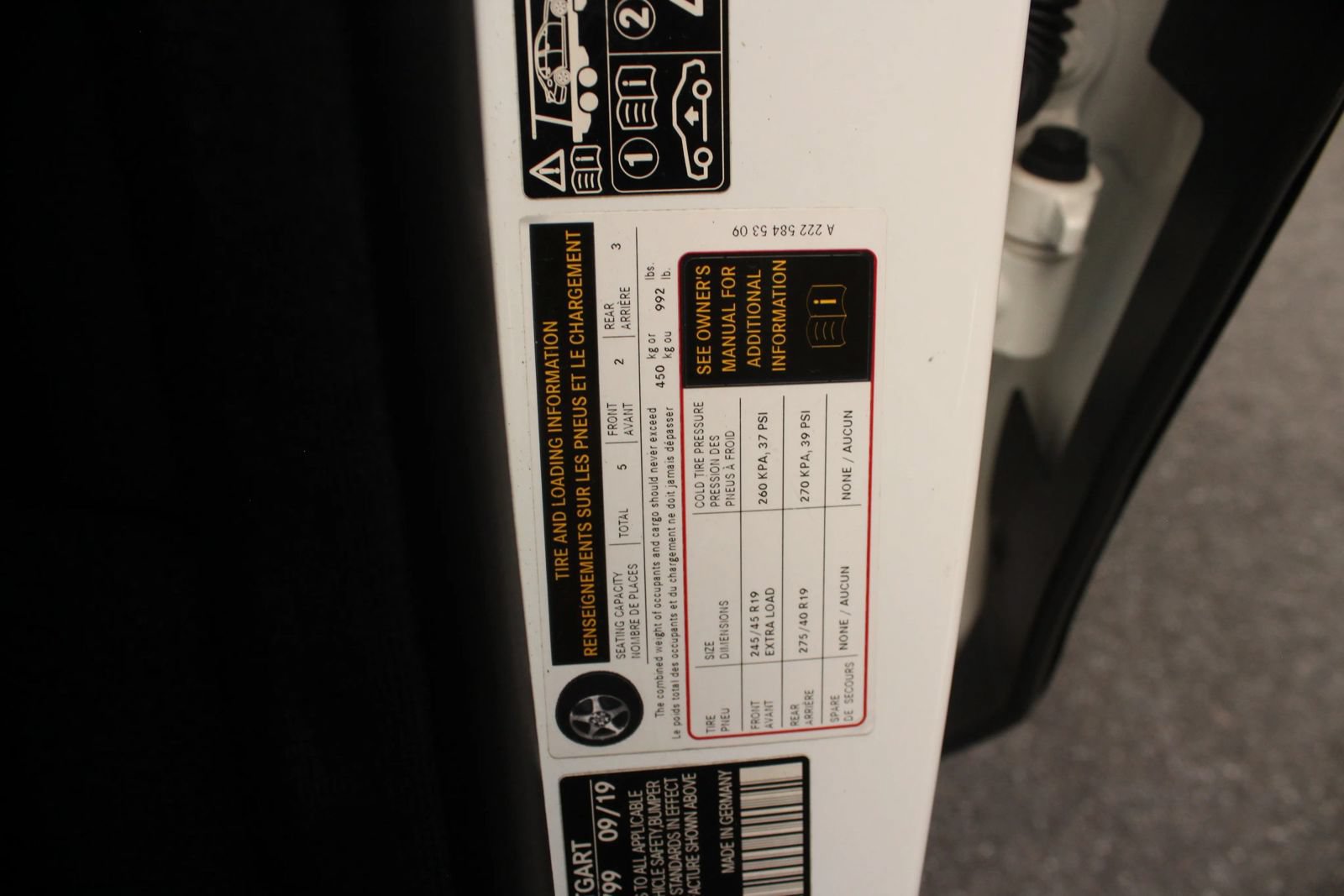 Used 2020 Mercedes-Benz S 560 Sedan w/ Premium Package image 35