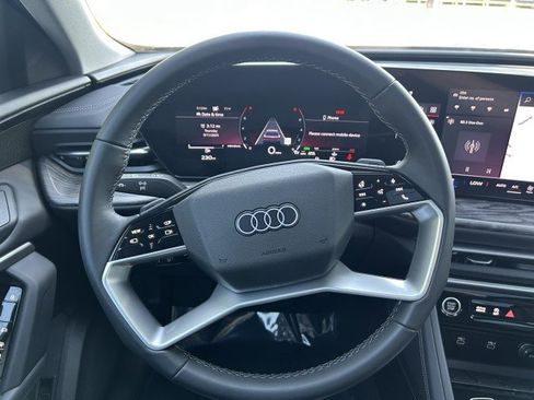 Certified 2025 Audi Q5 Premium Plus w/ Premium Plus image 10