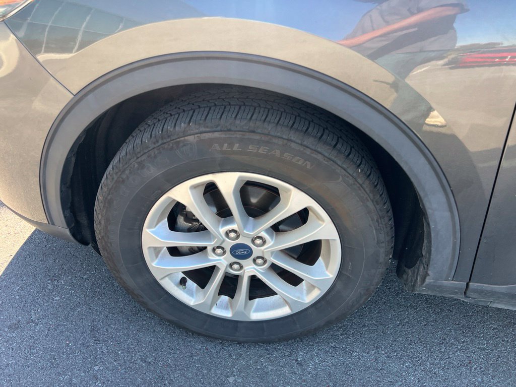 Used 2020 Ford Escape SE FWD image 14