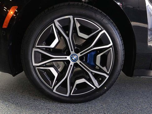 Certified 2025 BMW iX xDrive50 image 5