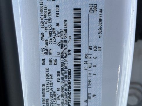 Certified 2022 Ford F450 Platinum w/ FX4 Off-Road Package image 35