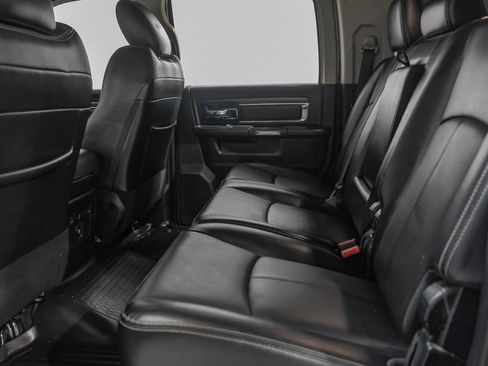 Used 2018 RAM 2500 Laramie w/ Sport Appearance Group AWD/4WD image 37
