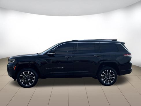 Used 2022 Jeep Grand Cherokee L Overland w/ Luxury Tech Group IV AWD/4WD image 4