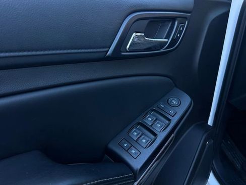 Used 2016 Chevrolet Tahoe LS image 11