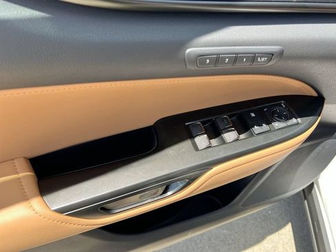 Used 2025 Lexus NX 350h AWD w/ Accessory Package (Z2) image 11