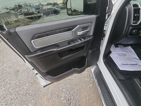 Used 2022 RAM 2500 Big Horn w/ Snow Chief Group image 17