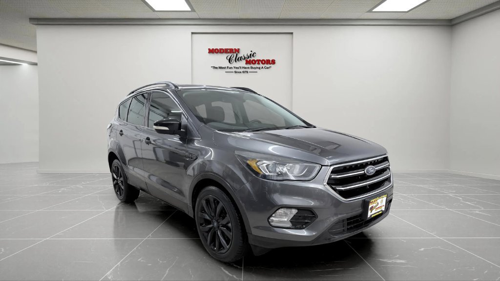 Used 2017 Ford Escape Titanium AWD/4WD image 1