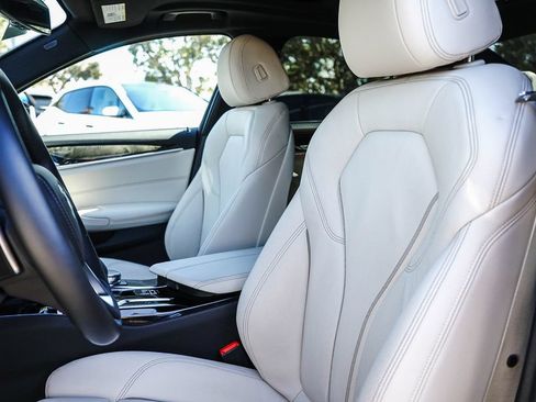 Certified 2023 BMW 540i w/ Convenience Package RWD image 17