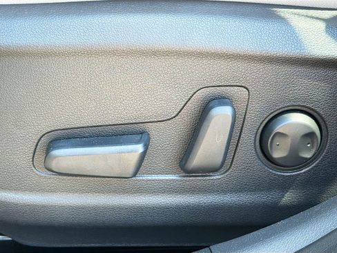 Used 2023 Hyundai Kona SEL AWD/4WD image 33