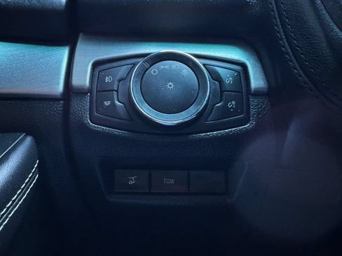 Used 2016 Ford Explorer Platinum AWD/4WD image 31
