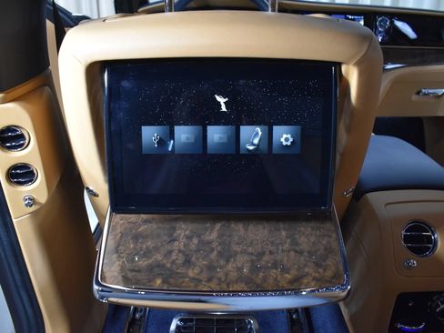 Certified 2025 Rolls-Royce Ghost AWD/4WD image 29