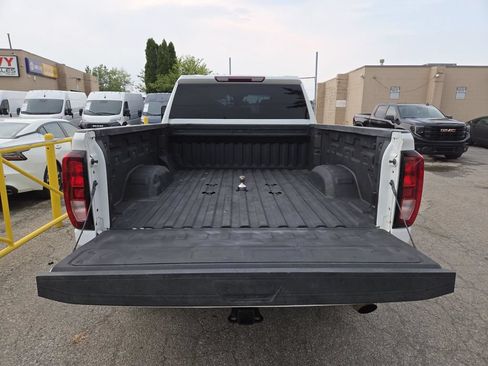 Used 2024 GMC Sierra 2500 Pro AWD/4WD image 17