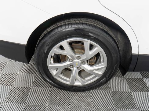 Used 2018 Chevrolet Equinox Premier image 31