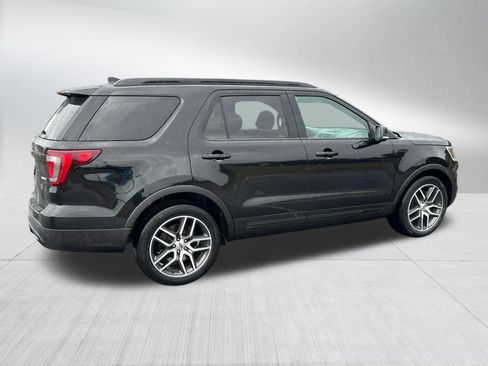Used 2017 Ford Explorer Sport w/ Equipment Group 401A AWD/4WD image 11
