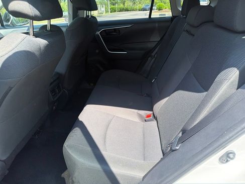 Used 2025 Toyota RAV4 LE AWD/4WD image 10