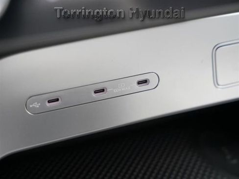 New 2026 Hyundai Ioniq 9 SEL image 25