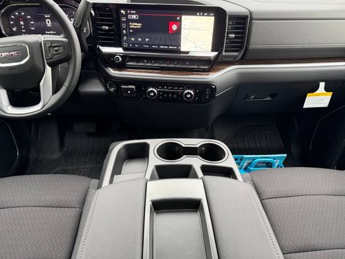 New 2026 GMC Sierra 2500 SLE w/ SLE Value Package; AWD/4WD image 18
