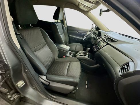 Used 2018 Nissan Rogue SV w/ Premium Package AWD/4WD image 33