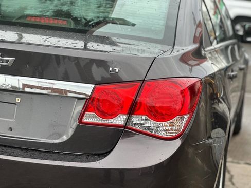 Used 2014 Chevrolet Cruze LT image 9
