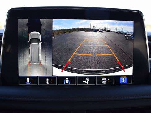 Used 2021 Chevrolet Tahoe RST w/ Luxury Package image 24