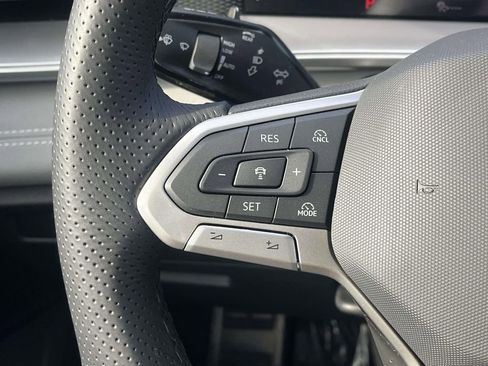 New 2026 Volkswagen Tiguan SE R-Line AWD/4WD image 17