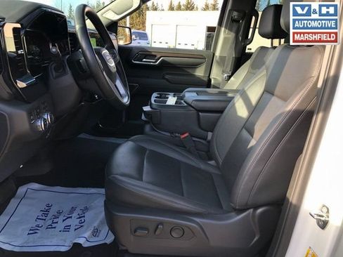 Used 2024 GMC Sierra 1500 SLT AWD/4WD image 21