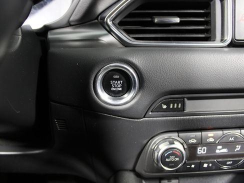 Used 2017 MAZDA CX-5 Touring w/ Preferred Equipment Package FWD image 14