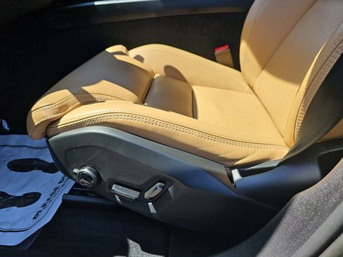 Used 2023 Volvo XC60 B5 Ultimate w/ Protection Package Premier image 30