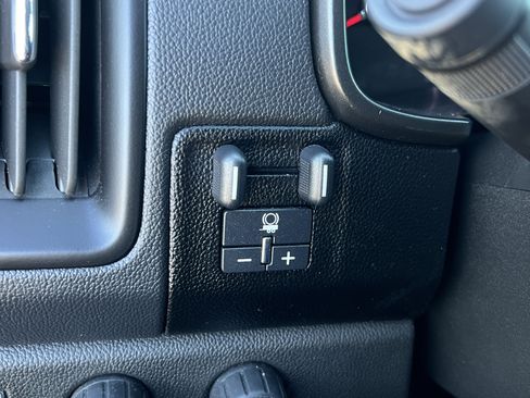 Used 2022 Chevrolet Colorado ZR2 image 23