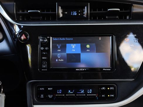 Used 2016 Scion iM FWD image 36