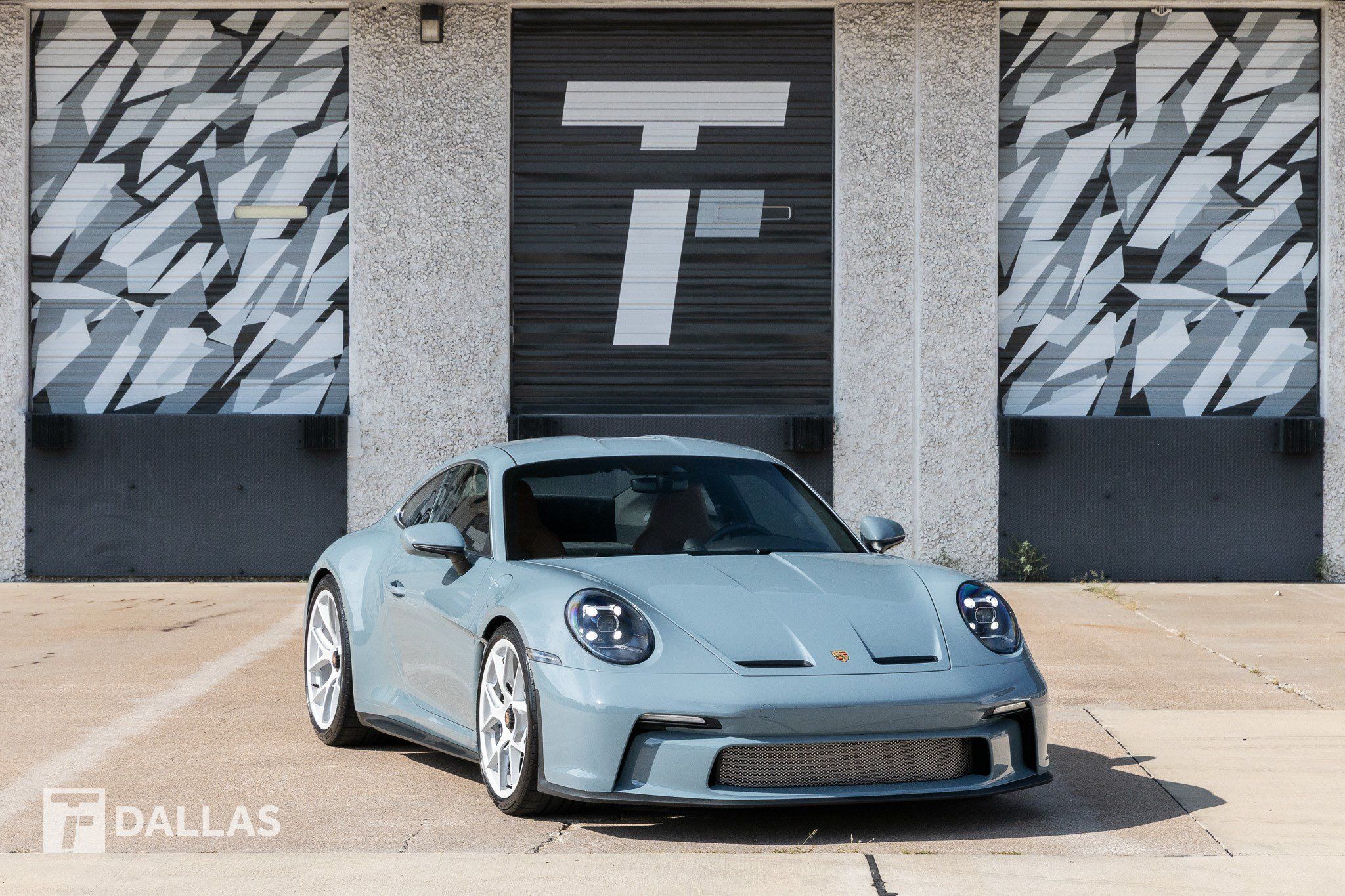 Used 2024 Porsche 911 S/T RWD image 2