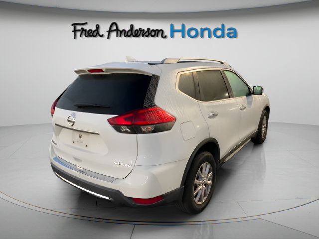 Used 2017 Nissan Rogue SV w/ SV Premium Package AWD/4WD image 5
