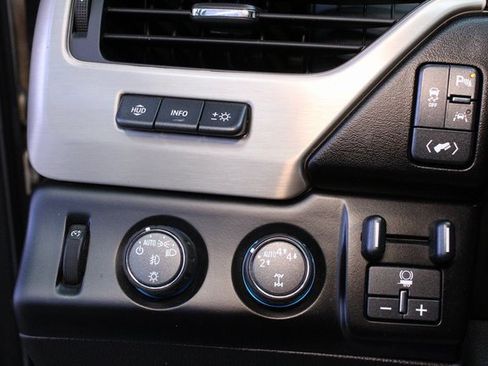 Used 2020 GMC Yukon Denali image 23