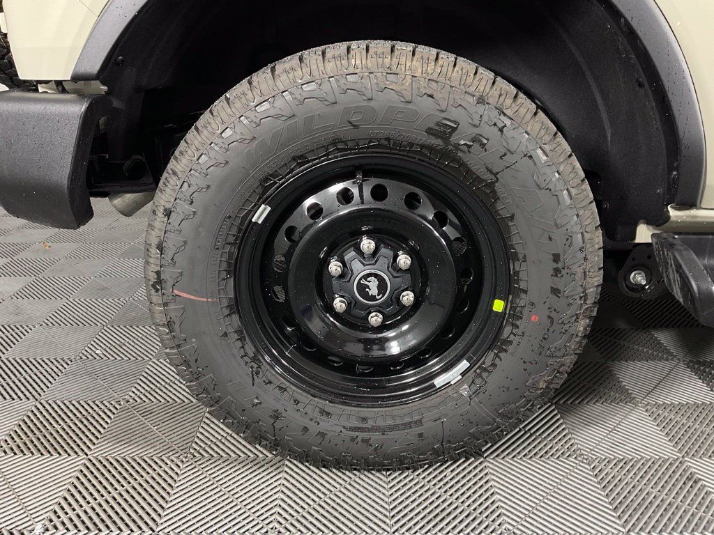 New 2026 Ford Bronco Outer Banks AWD/4WD image 10