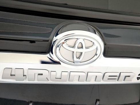 Used 2024 Toyota 4Runner Limited AWD/4WD image 13