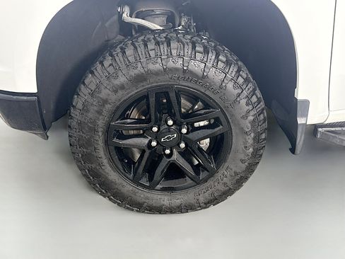Used 2022 Chevrolet Silverado 1500 LT Trail Boss w/ Protection Package AWD/4WD image 38