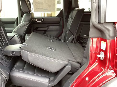 New 2025 Ford Bronco Badlands image 23