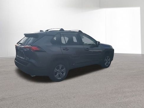Used 2023 Toyota RAV4 XLE image 9