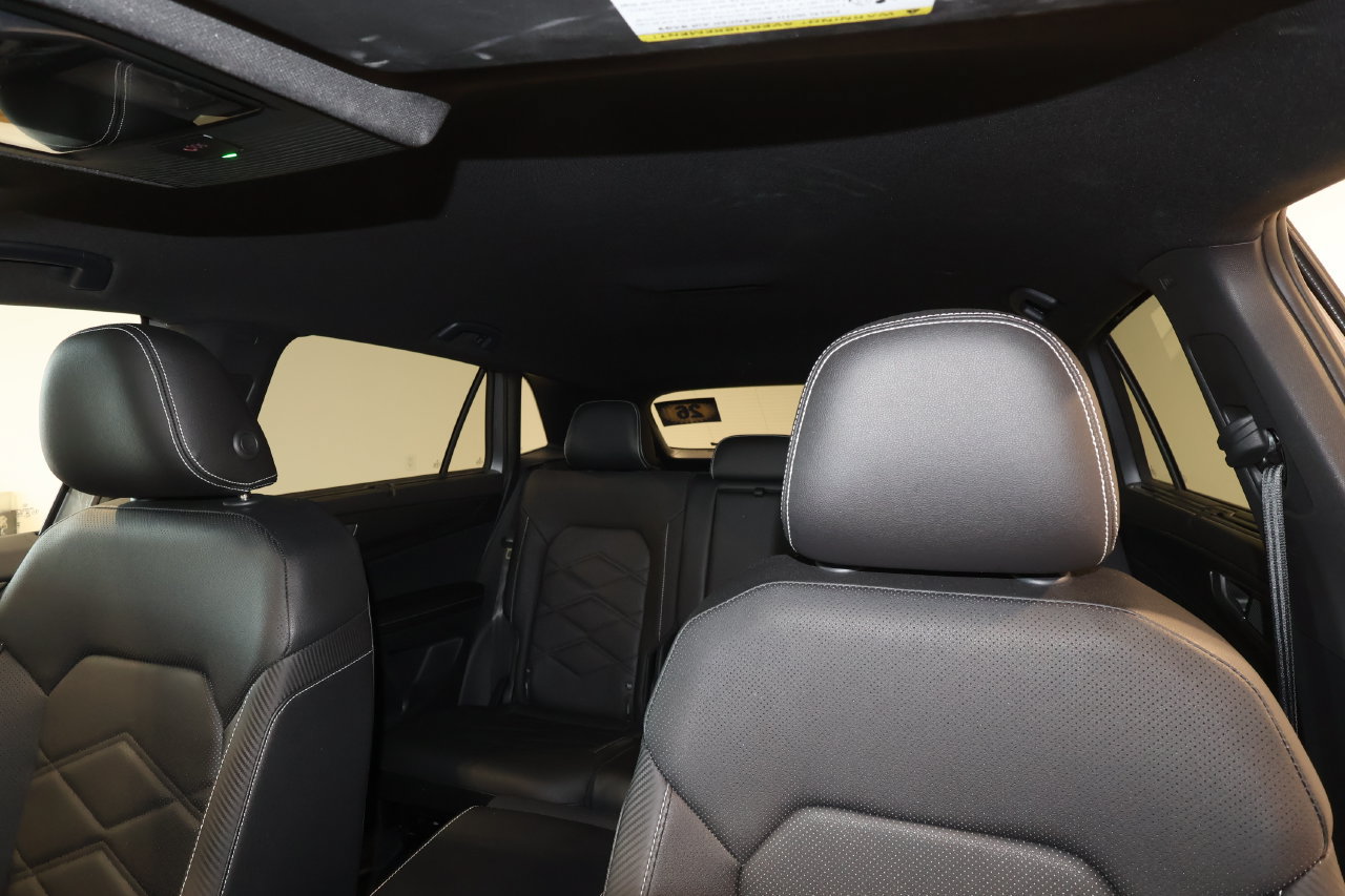 Used 2026 Volkswagen Atlas Cross Sport SE FWD image 16