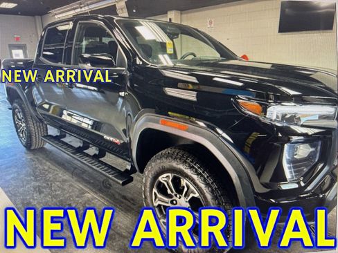 Used 2025 GMC Canyon AT4 w/ AT4 Premium Package image 1