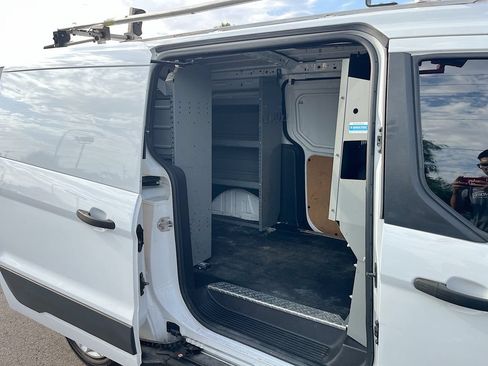 Used 2018 Ford Transit Connect XLT FWD image 25