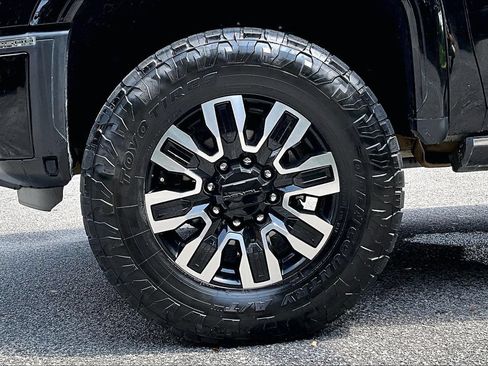 Used 2025 GMC Sierra 2500 Denali Ultimate AWD/4WD image 35