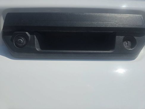 Used 2024 Chevrolet Colorado W/T w/ WT Convenience Package II RWD image 25
