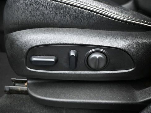 Used 2018 GMC Terrain Denali w/ Advanced Safety Package image 6