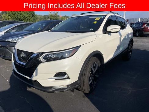 Used 2022 Nissan Rogue Sport SL w/ Premium Package AWD/4WD image 1
