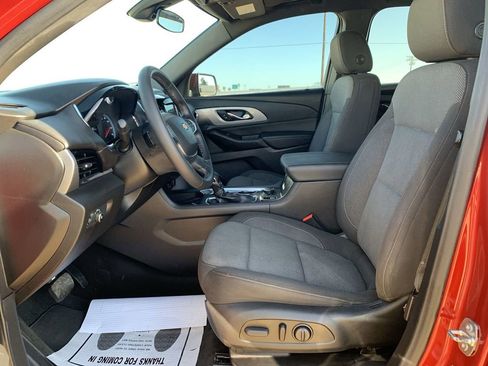 Certified 2023 Chevrolet Traverse LT FWD image 17