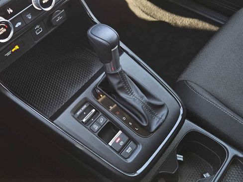 Used 2025 Honda CR-V LX image 19