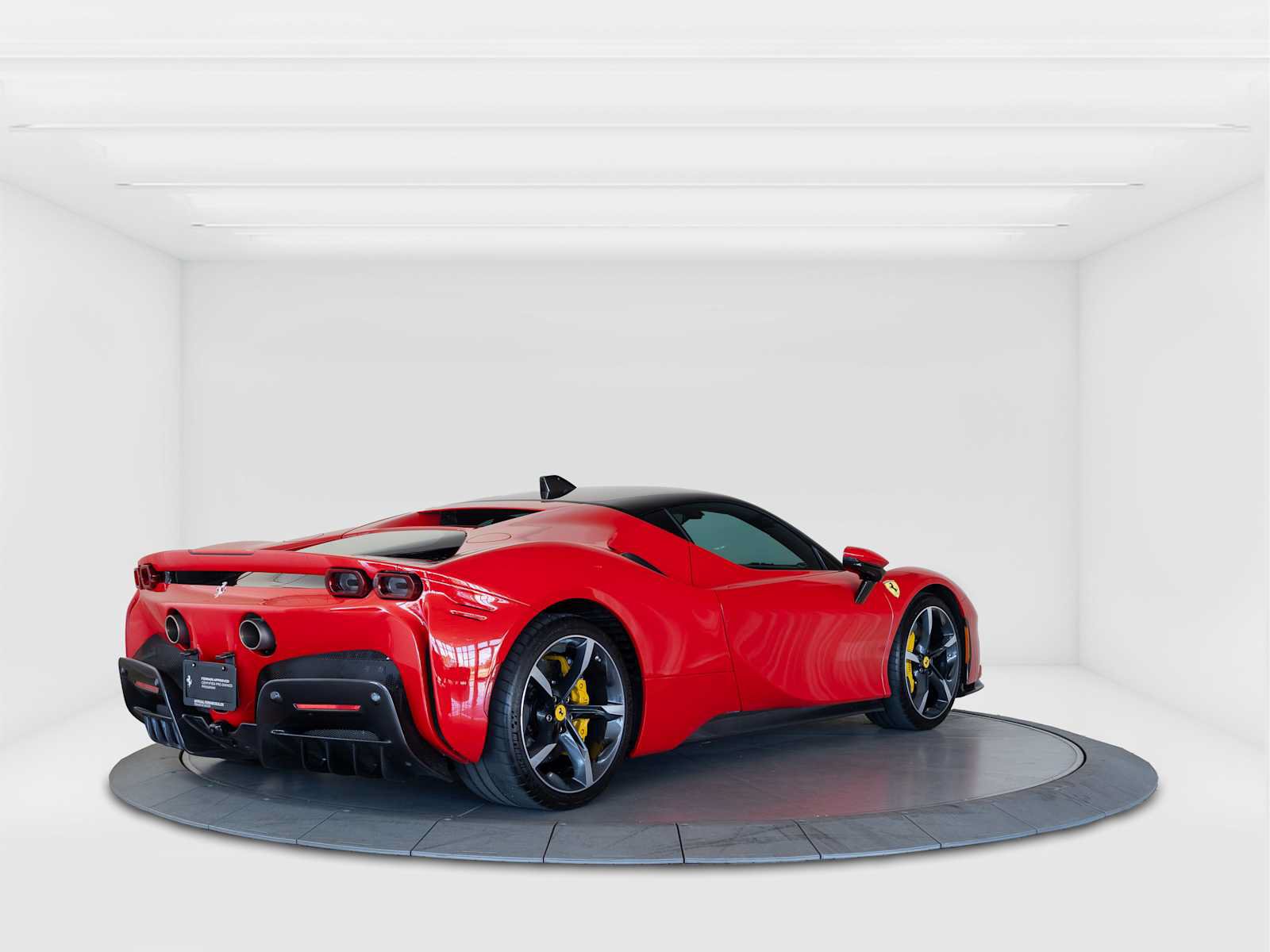 Used 2022 Ferrari SF90 Stradale AWD/4WD image 5