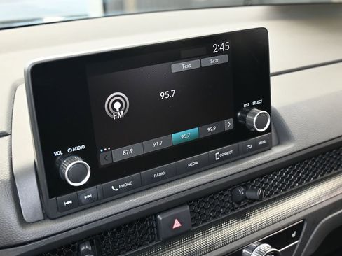 Used 2025 Honda CR-V EX image 13