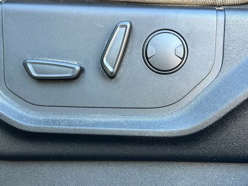 Used 2019 Ford F150 XLT w/ Equipment Group 302A Luxury image 24